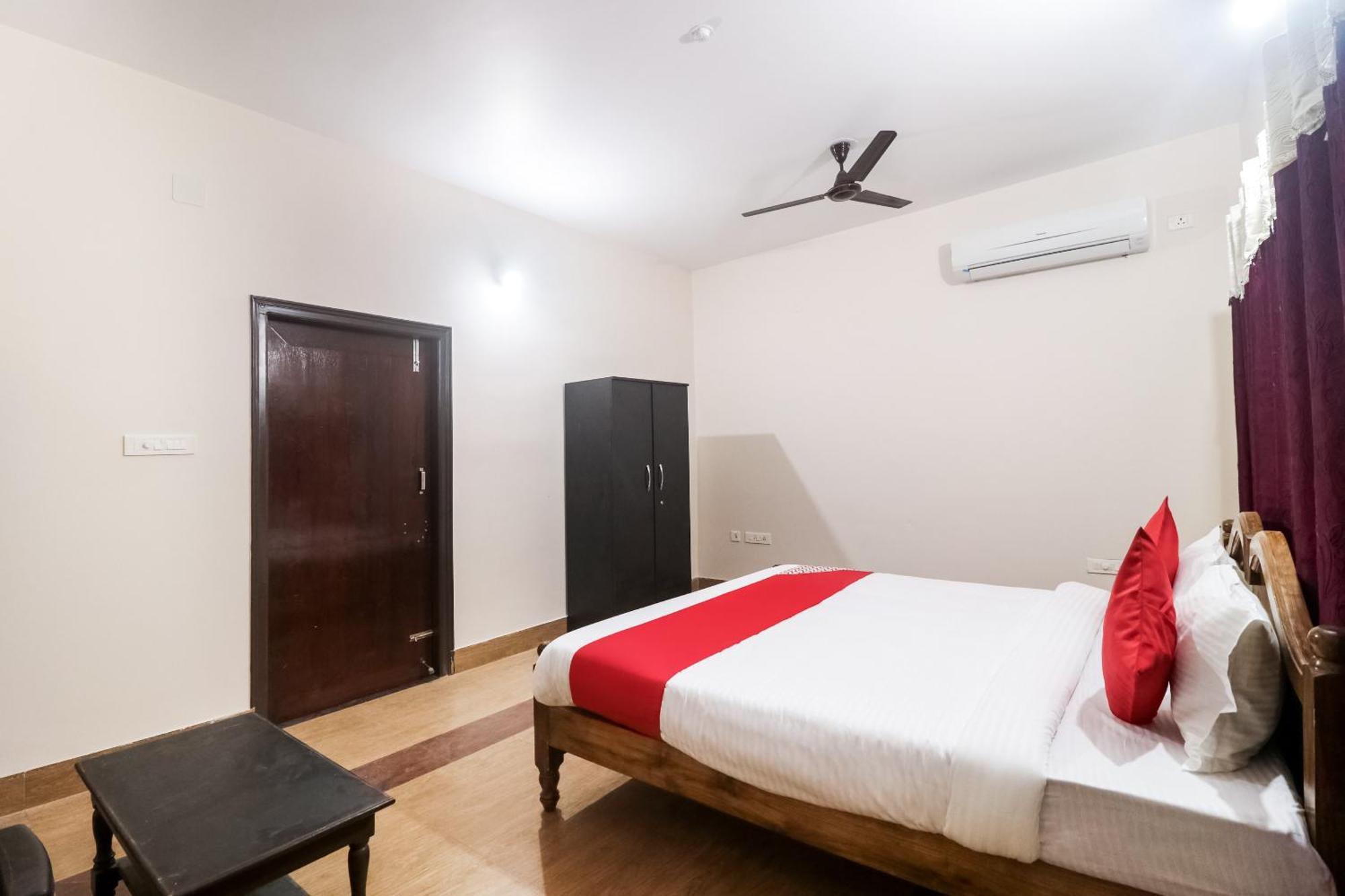 Hotel O Purple Villa Bhubaneswar Buitenkant foto